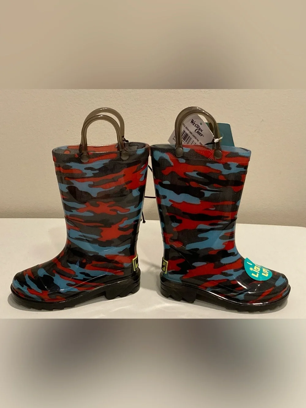 Western Chief Light Up Kids Size 6 Camo Rainy Day Boots with Pull Handles NEW